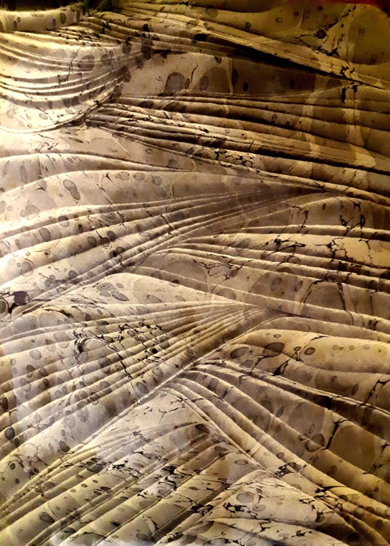 Dalgalı Ebru